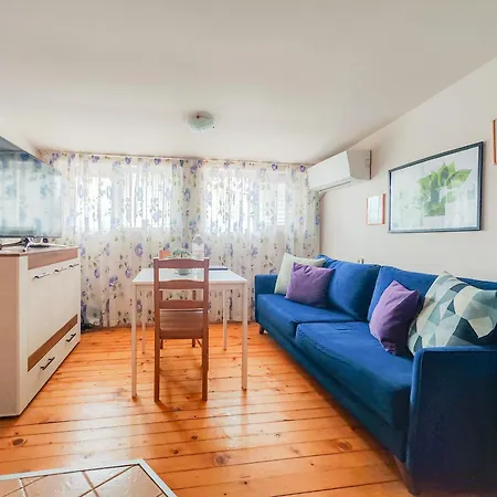 Apartment Koloni Bright & Cosy Loft