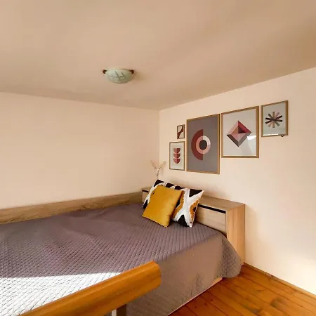 Koloni Bright & Cosy Loft Apartman Várna