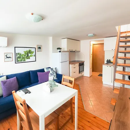 Apartman Koloni Bright & Cosy Loft