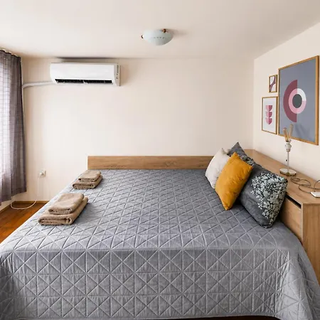 Koloni Bright & Cosy Loft * Βάρνα