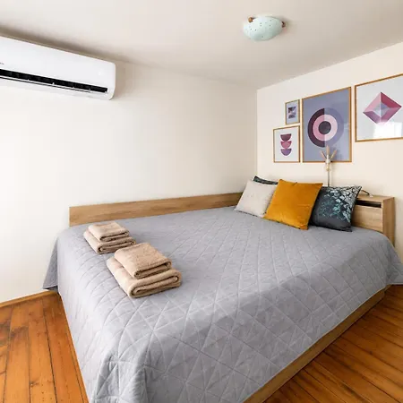Apartman Koloni Bright & Cosy Loft *